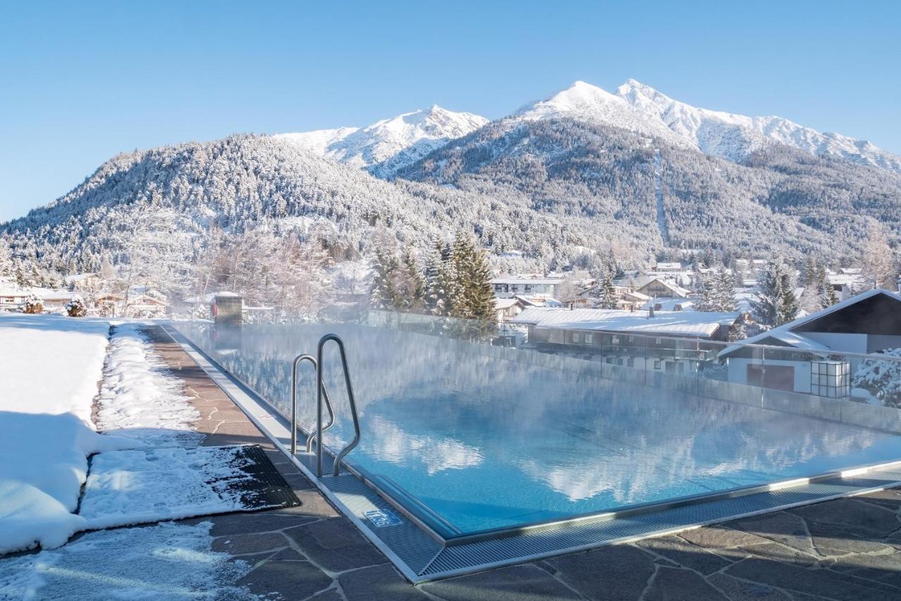 Alpin Resort Sacher Seefeld in Tirol Buitenkant foto